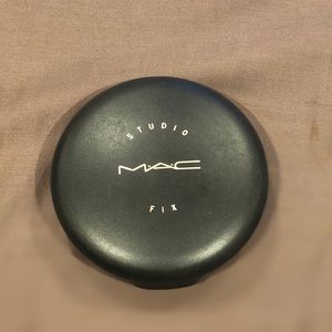 MAC studio fix NW50